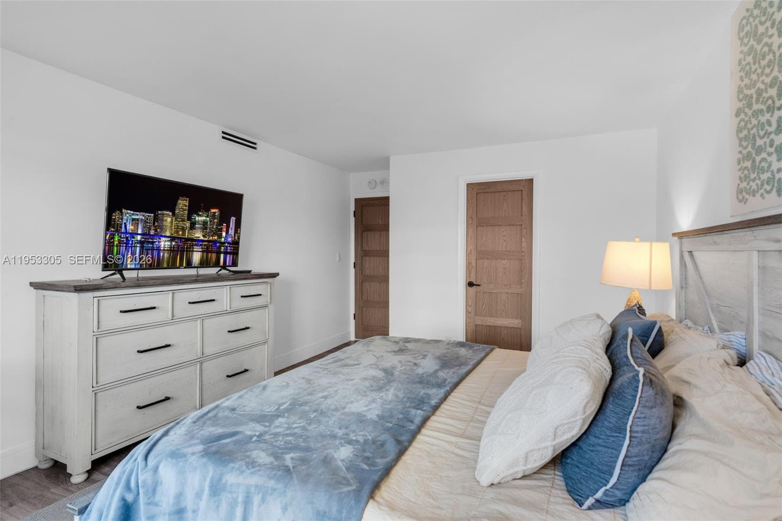 5480 Ocean Dr B1B photo 14
