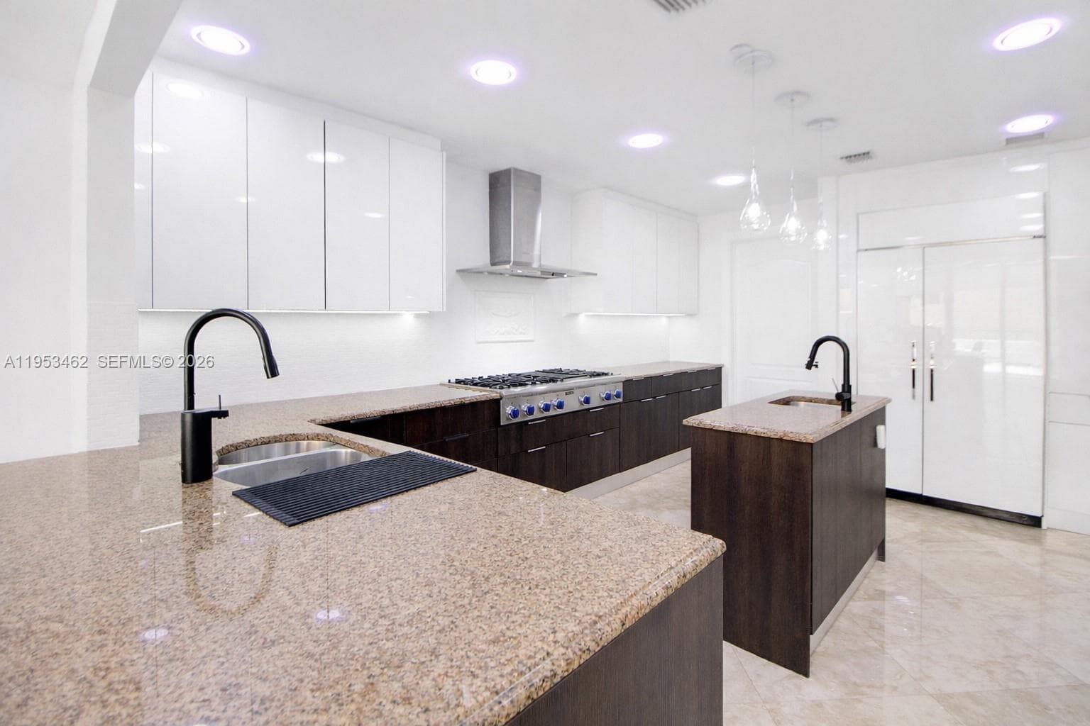 3501 Ocean Dr 4C photo 18