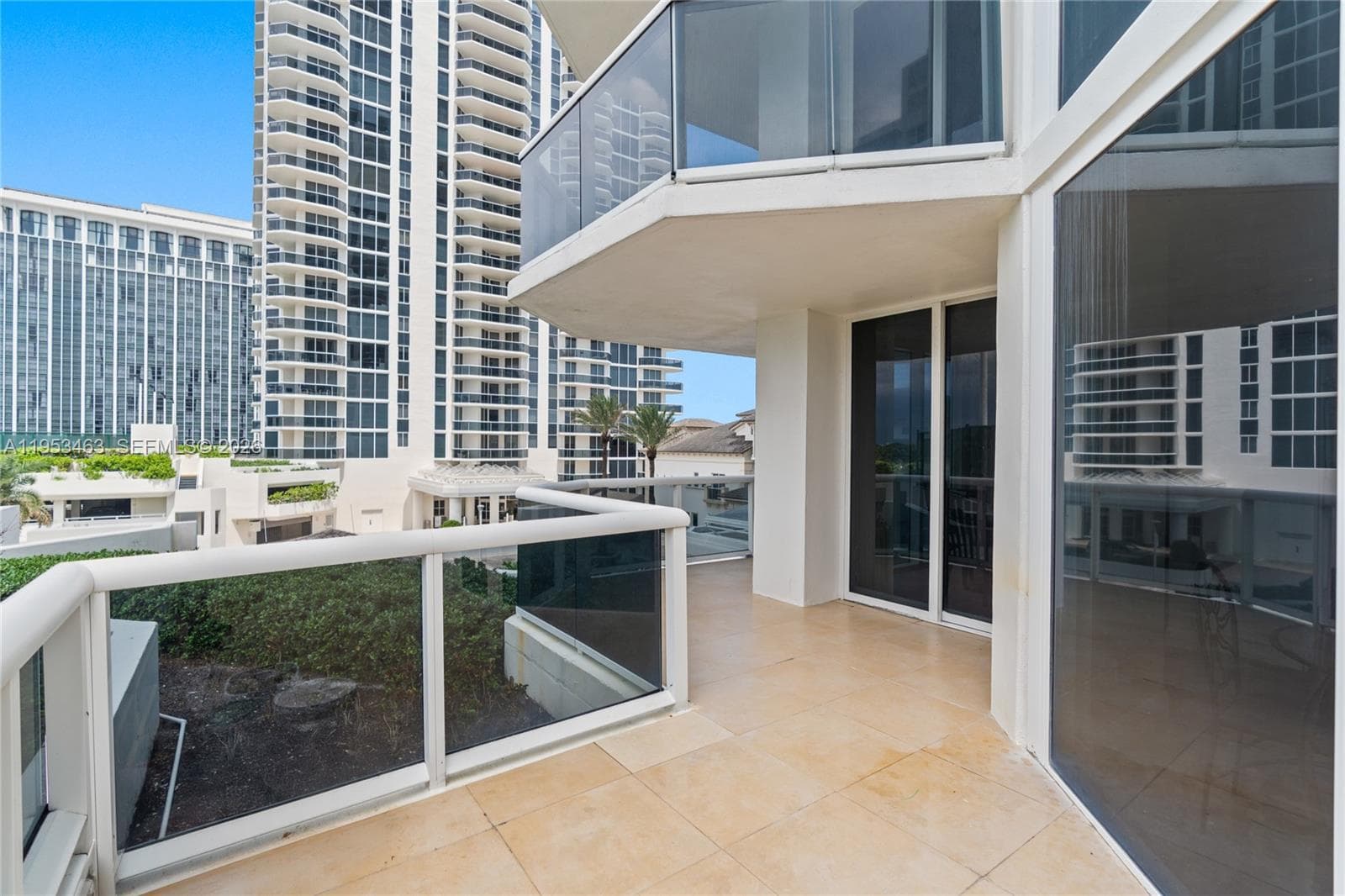 4775 Collins Ave 507 photo 10