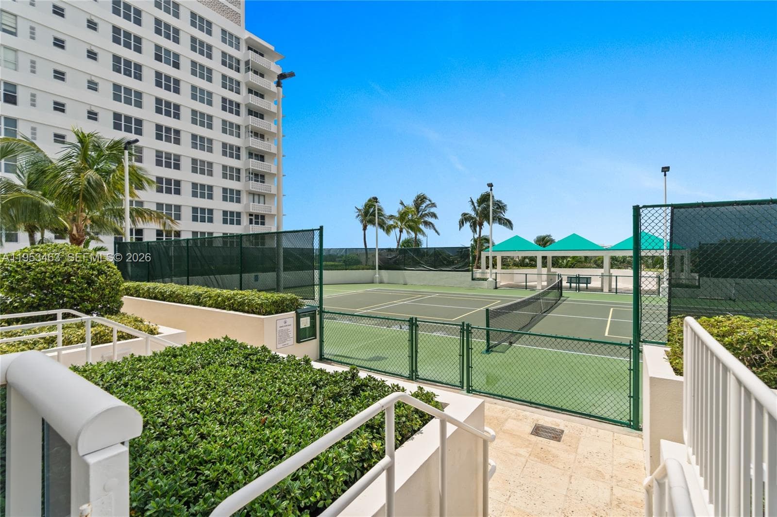 4775 Collins Ave 507 photo 11