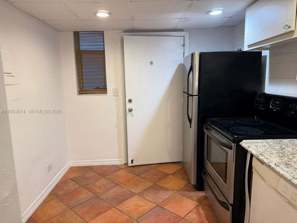 3660 NE 166TH ST 609 photo 4