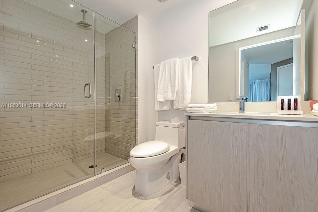 4010 Ocean Dr R2701 photo 17