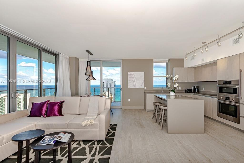 4010 Ocean Dr R2701 photo 7