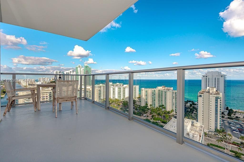 4010 Ocean Dr R2701 photo 20