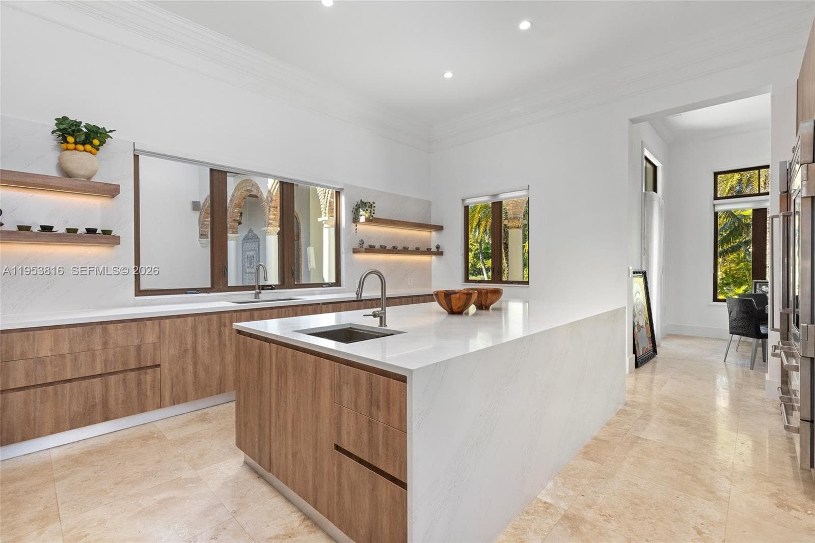 221 Casuarina Concourse photo 24