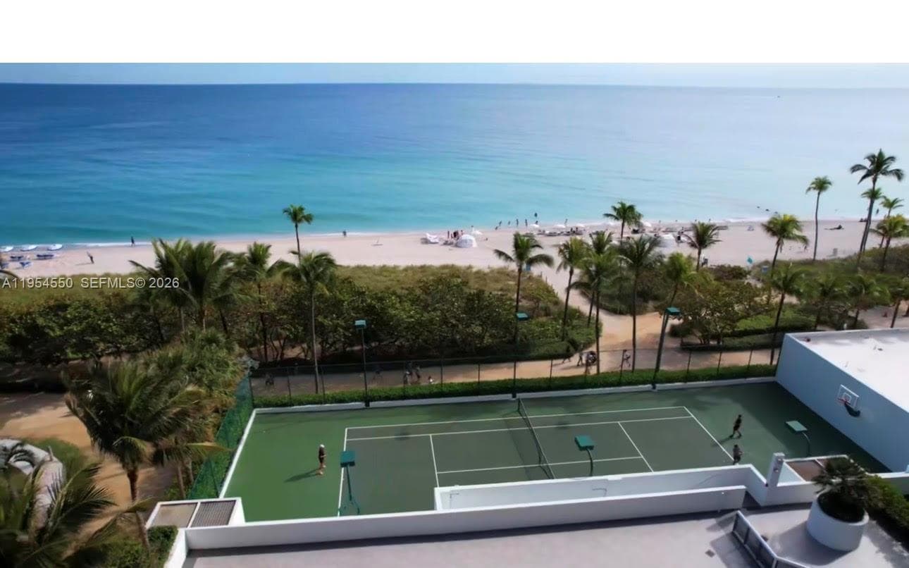 9601 Collins Ave 5
