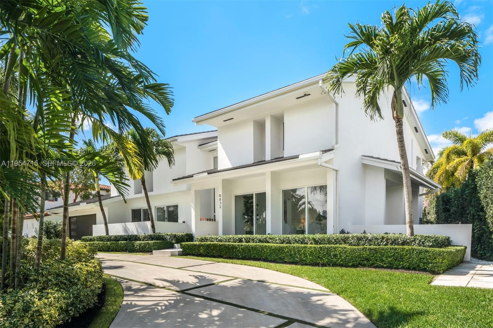 6832 Sunrise Ct 1