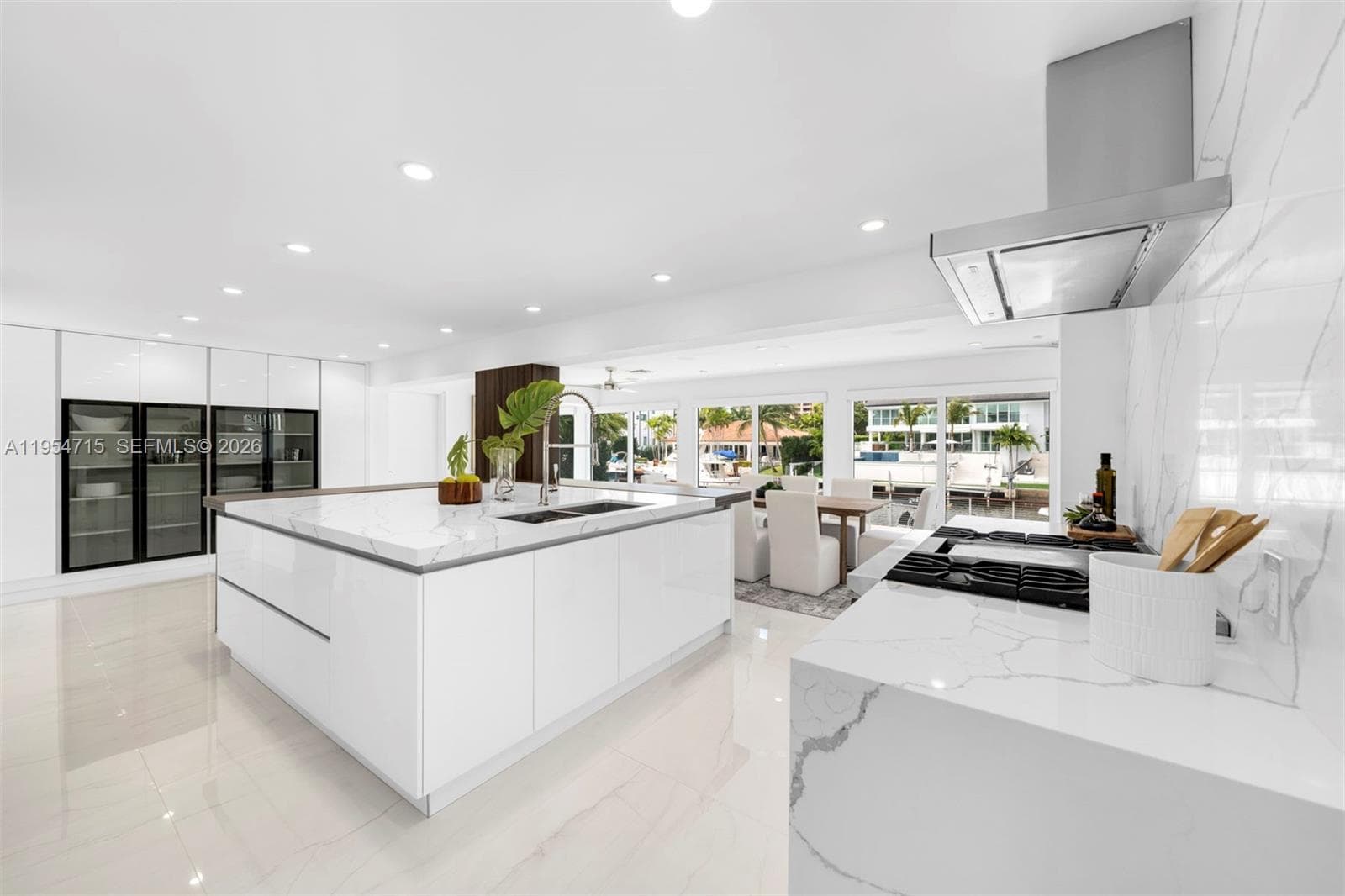 6832 Sunrise Ct 5
