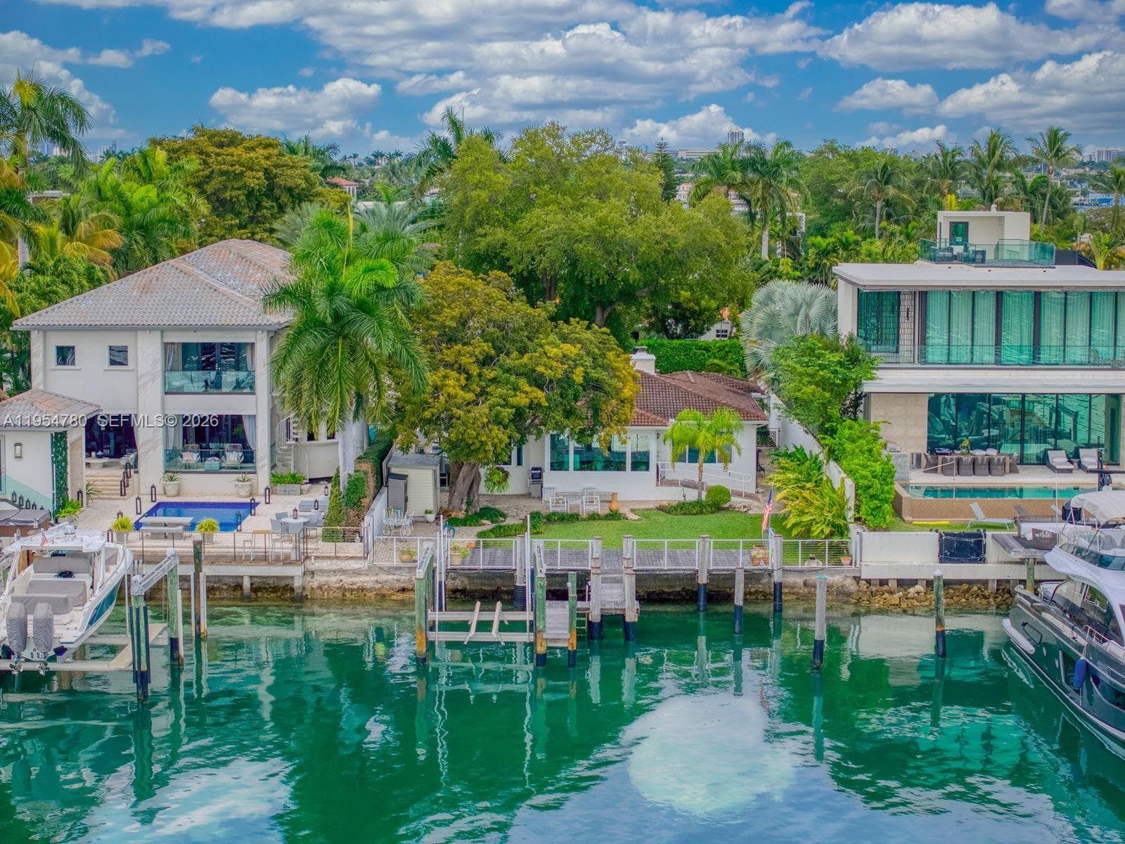 170 Hibiscus Dr 3