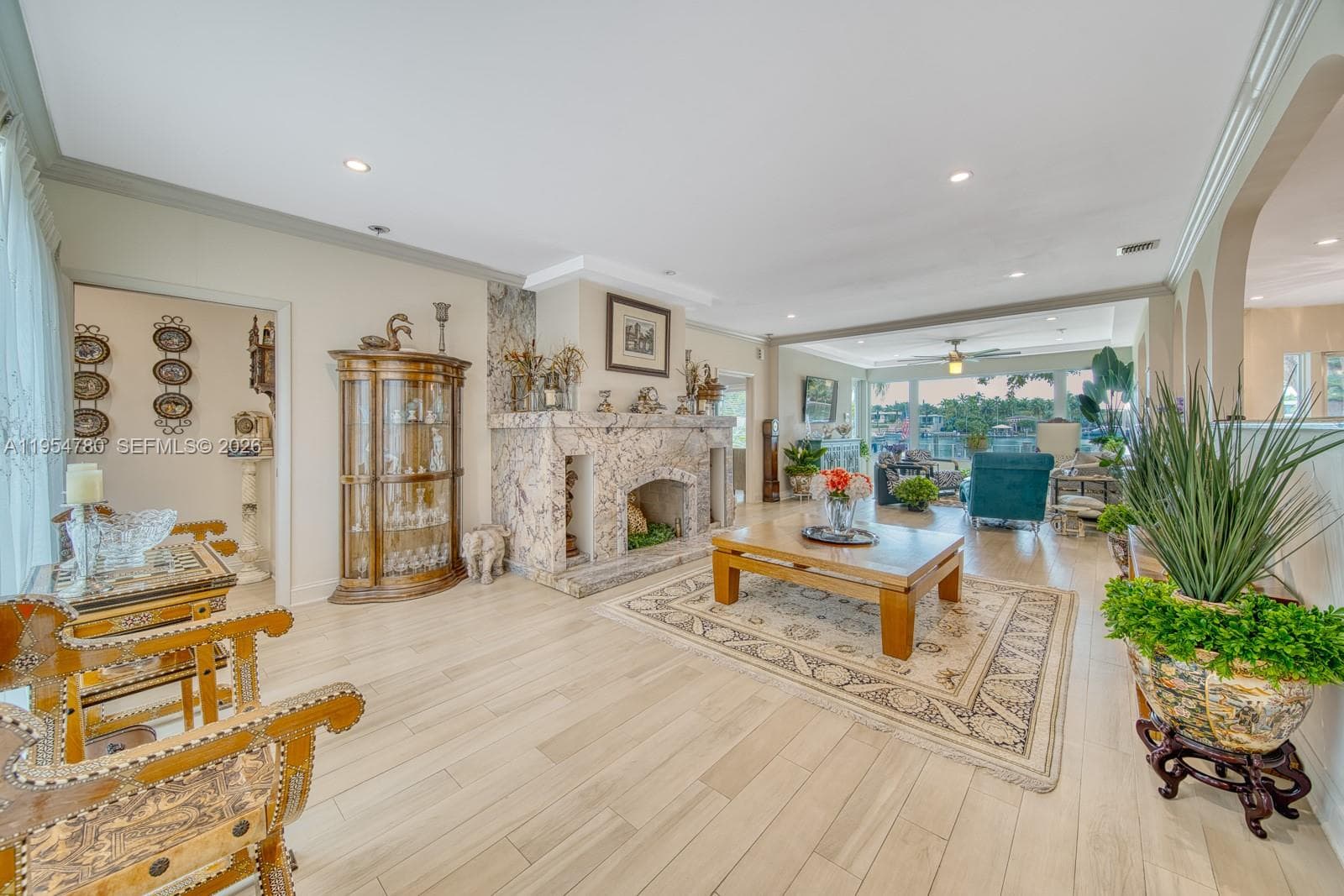 170 Hibiscus Dr photo 14