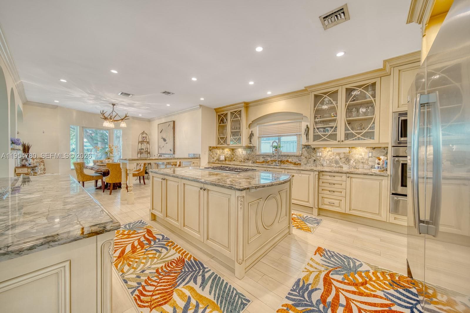 170 Hibiscus Dr photo 18