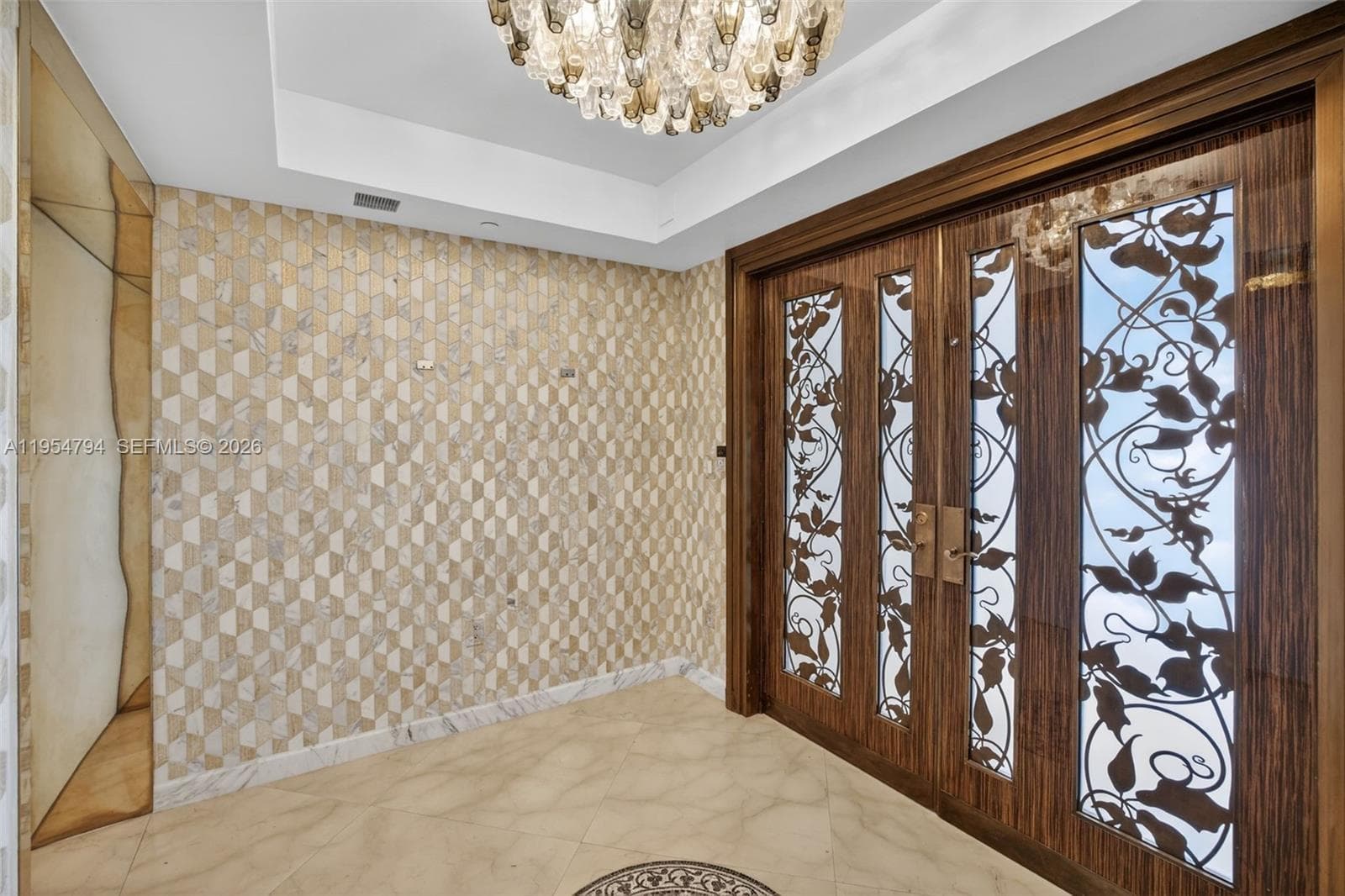 1000 Pointe Dr 4
