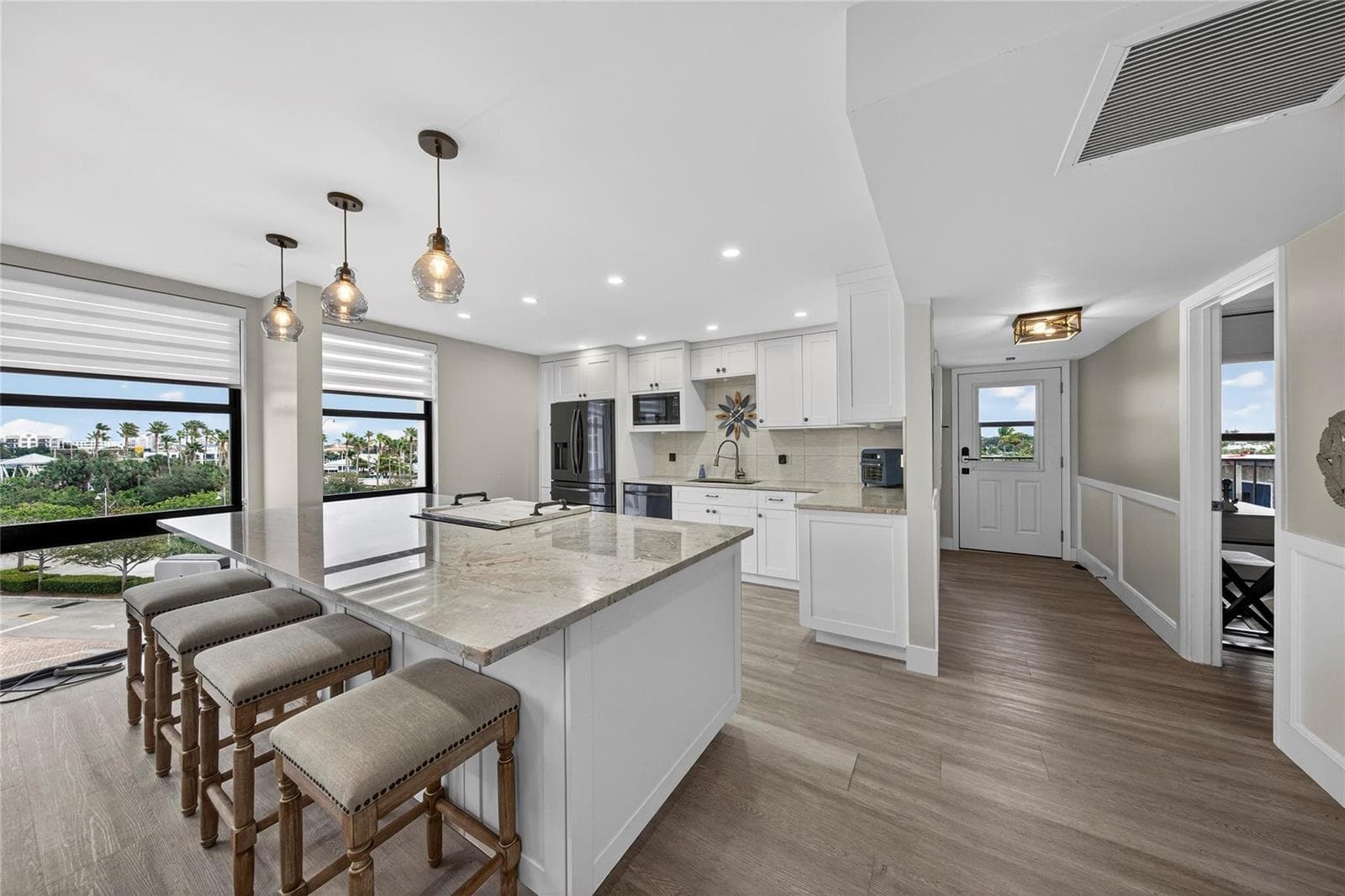 1629 Riverview Road 521 photo 3