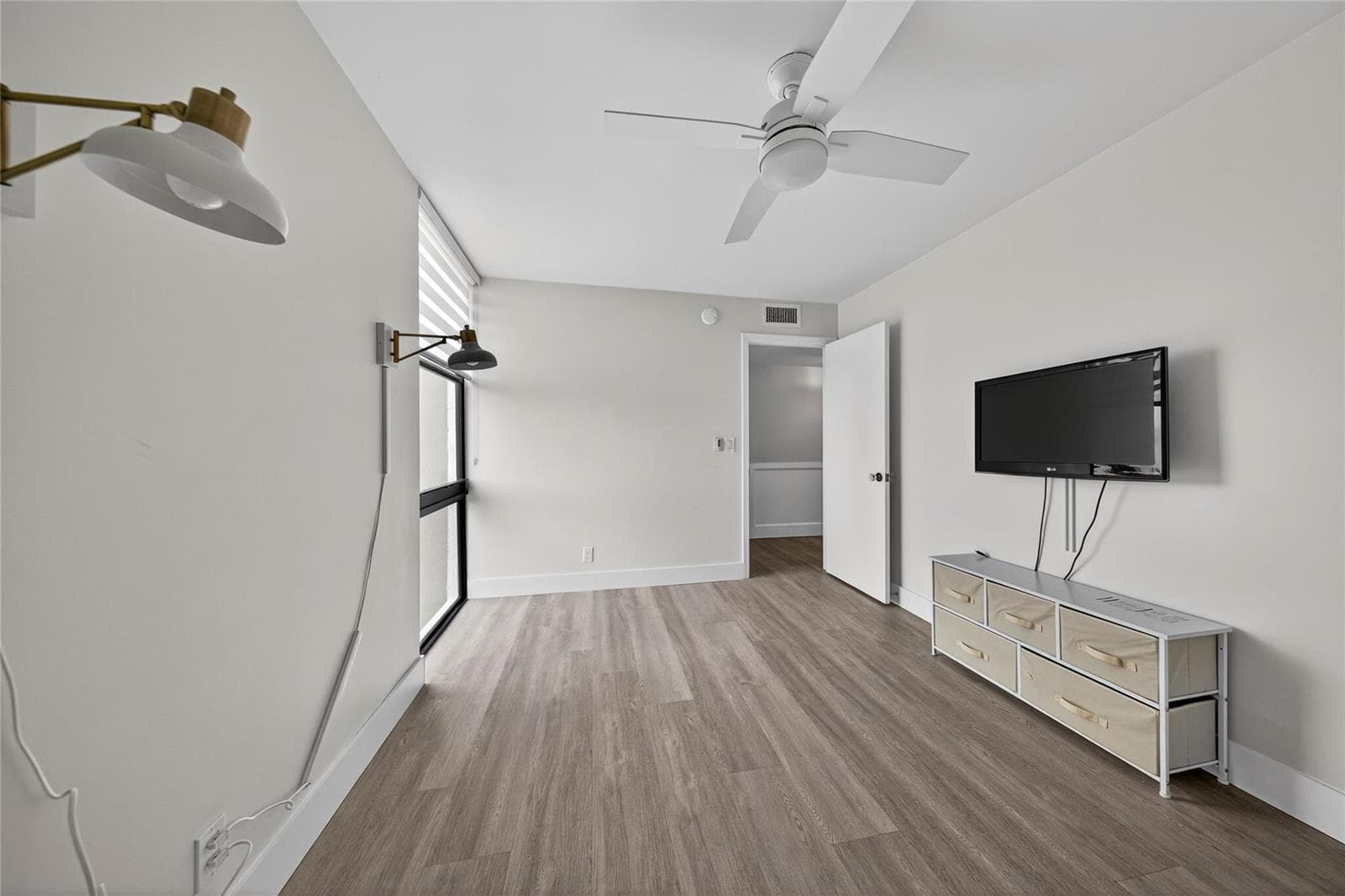 1629 Riverview Road 521 photo 10