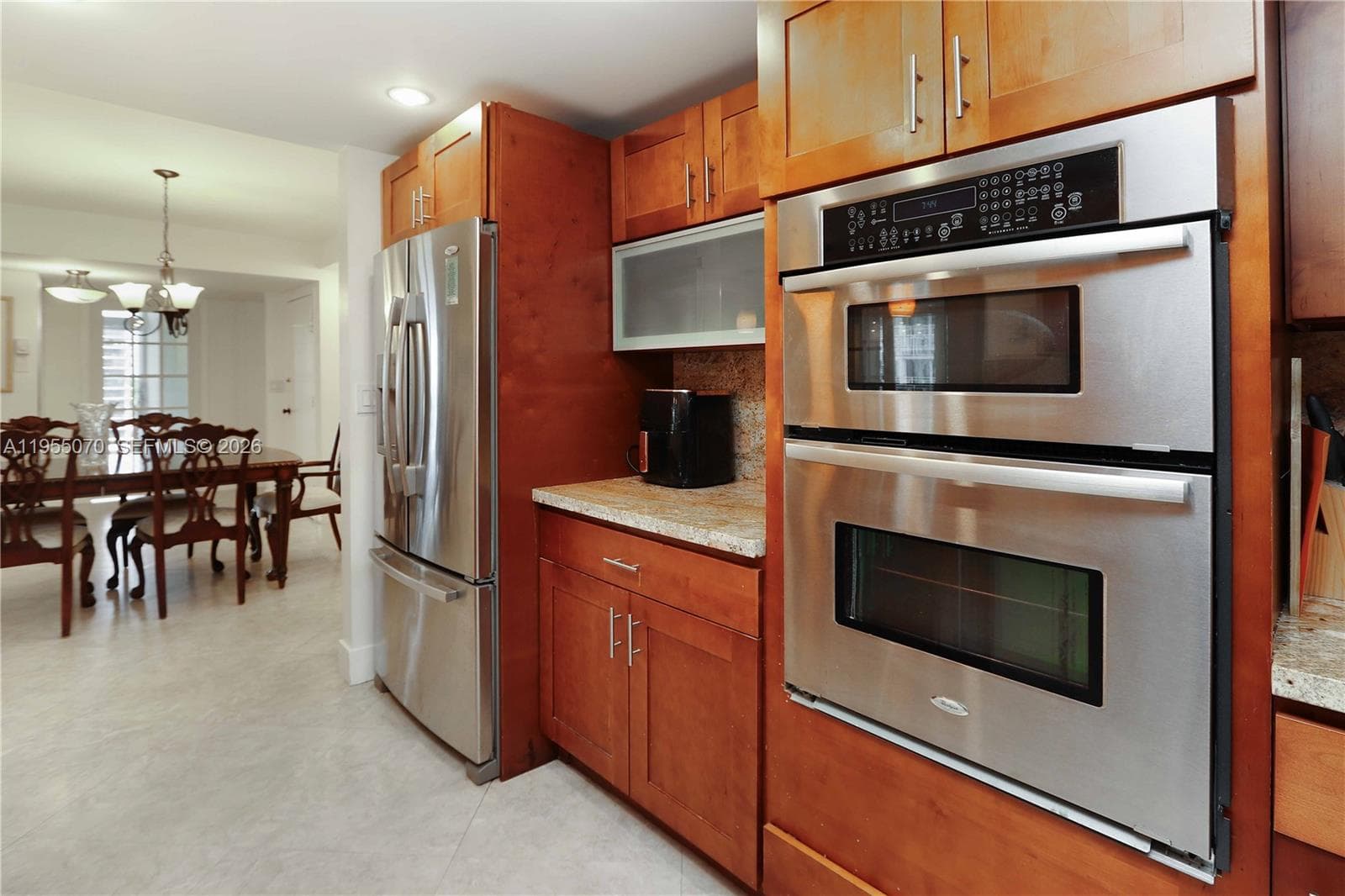 2030 Ocean Dr 3