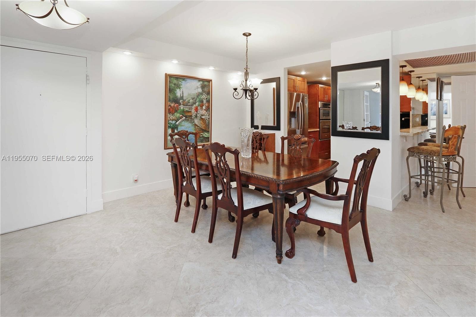 2030 Ocean Dr 5