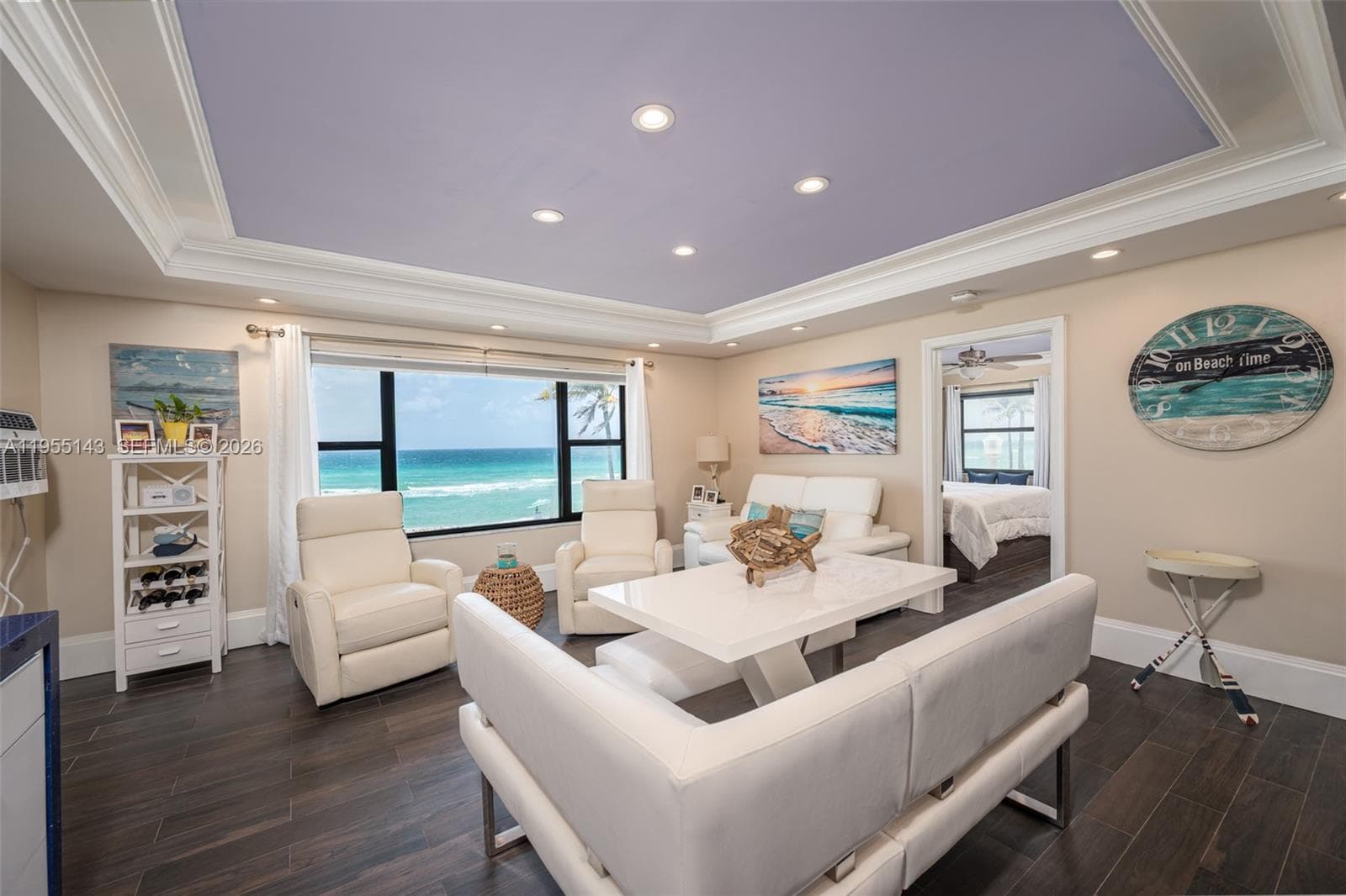 3300 Surf Rd 4