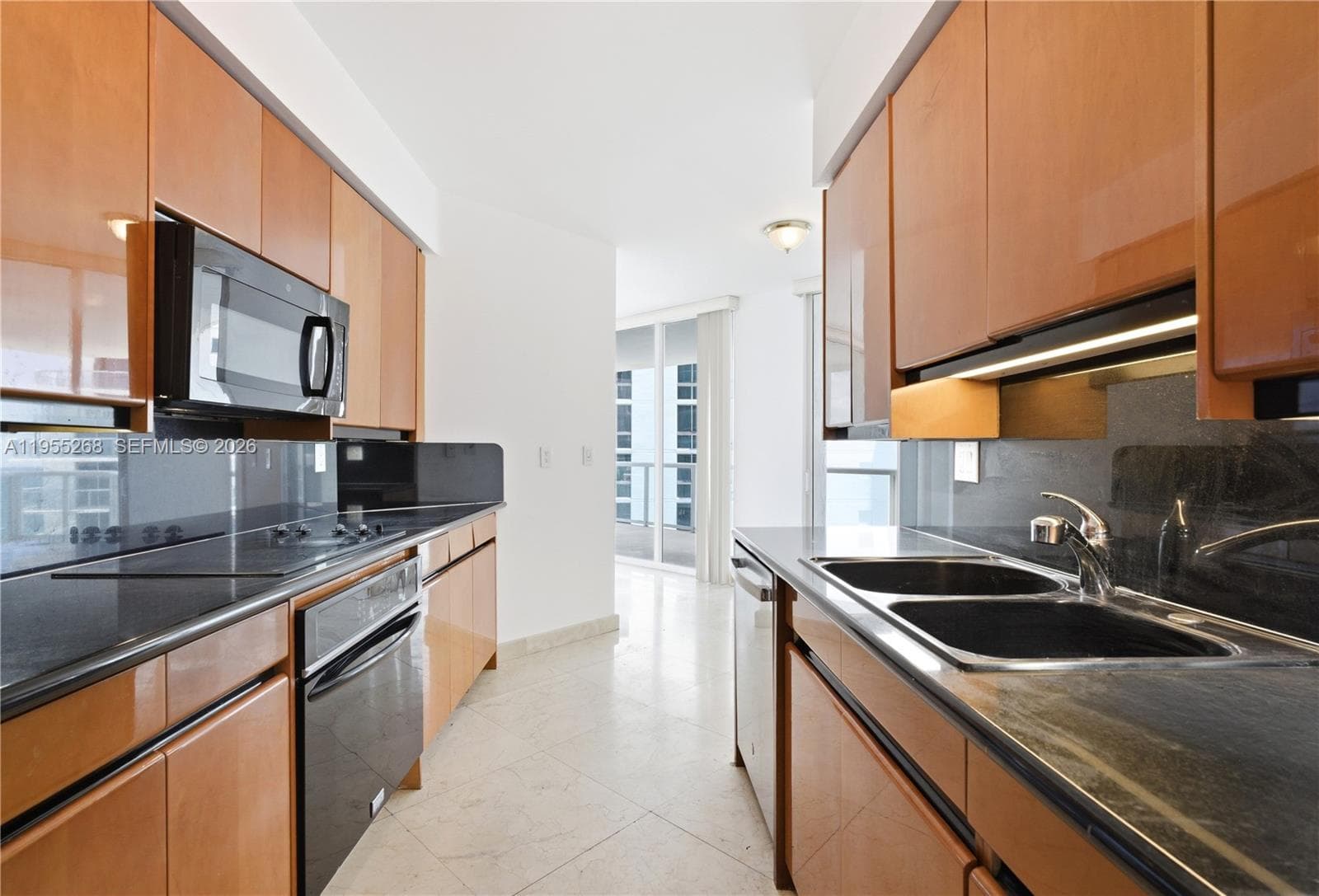 18671 Collins Ave 2304 photo 7