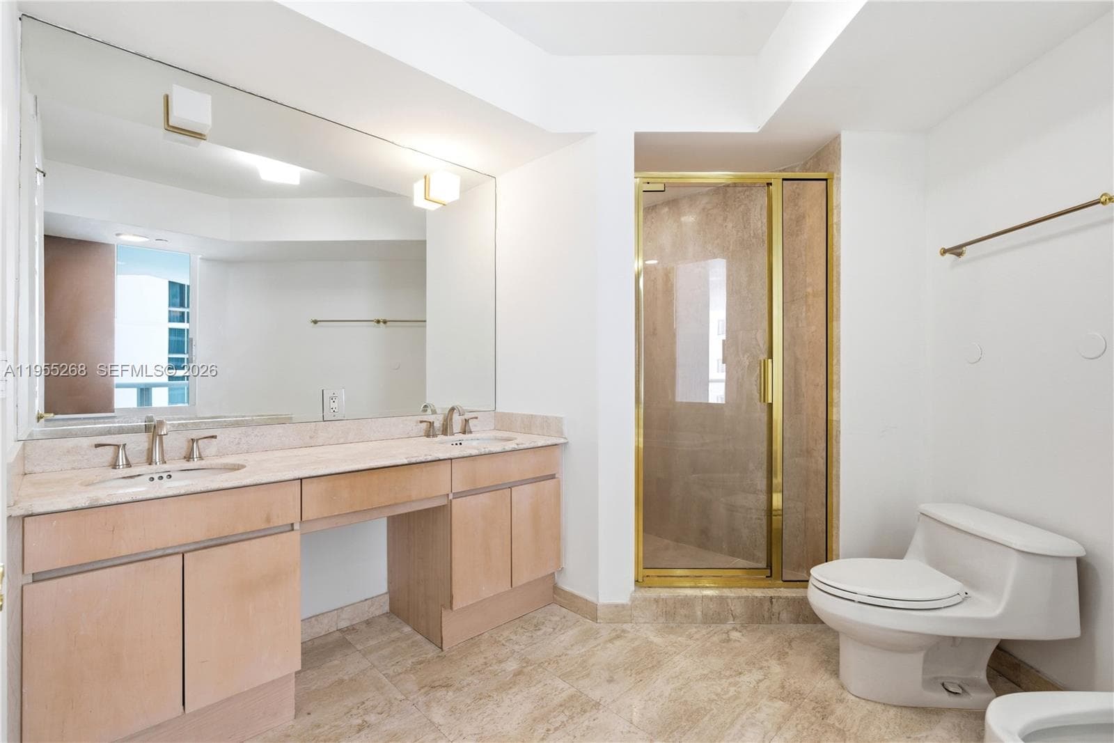 18671 Collins Ave 2304 photo 9