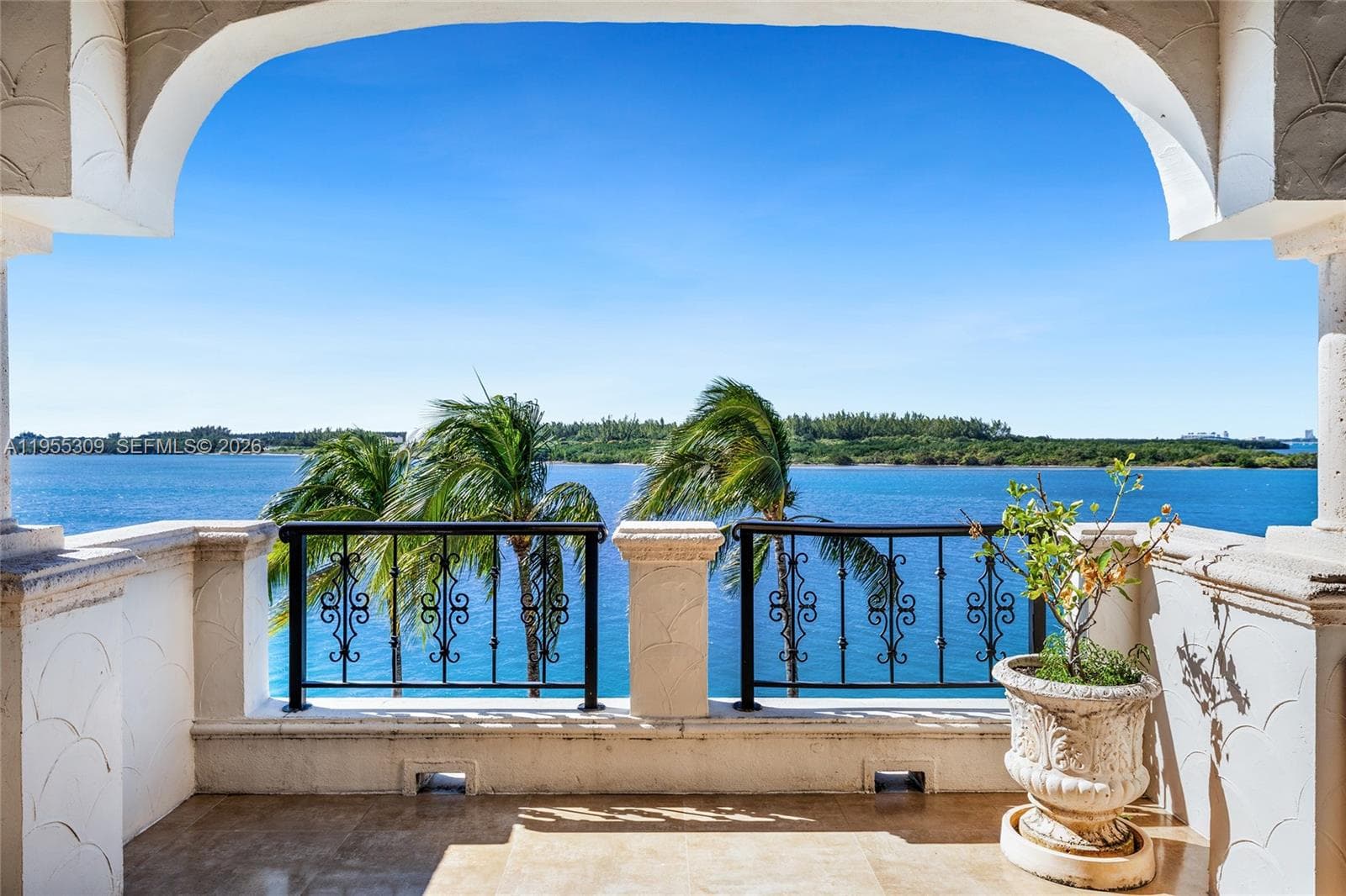 2443 Fisher Island Dr 5403 photo 8