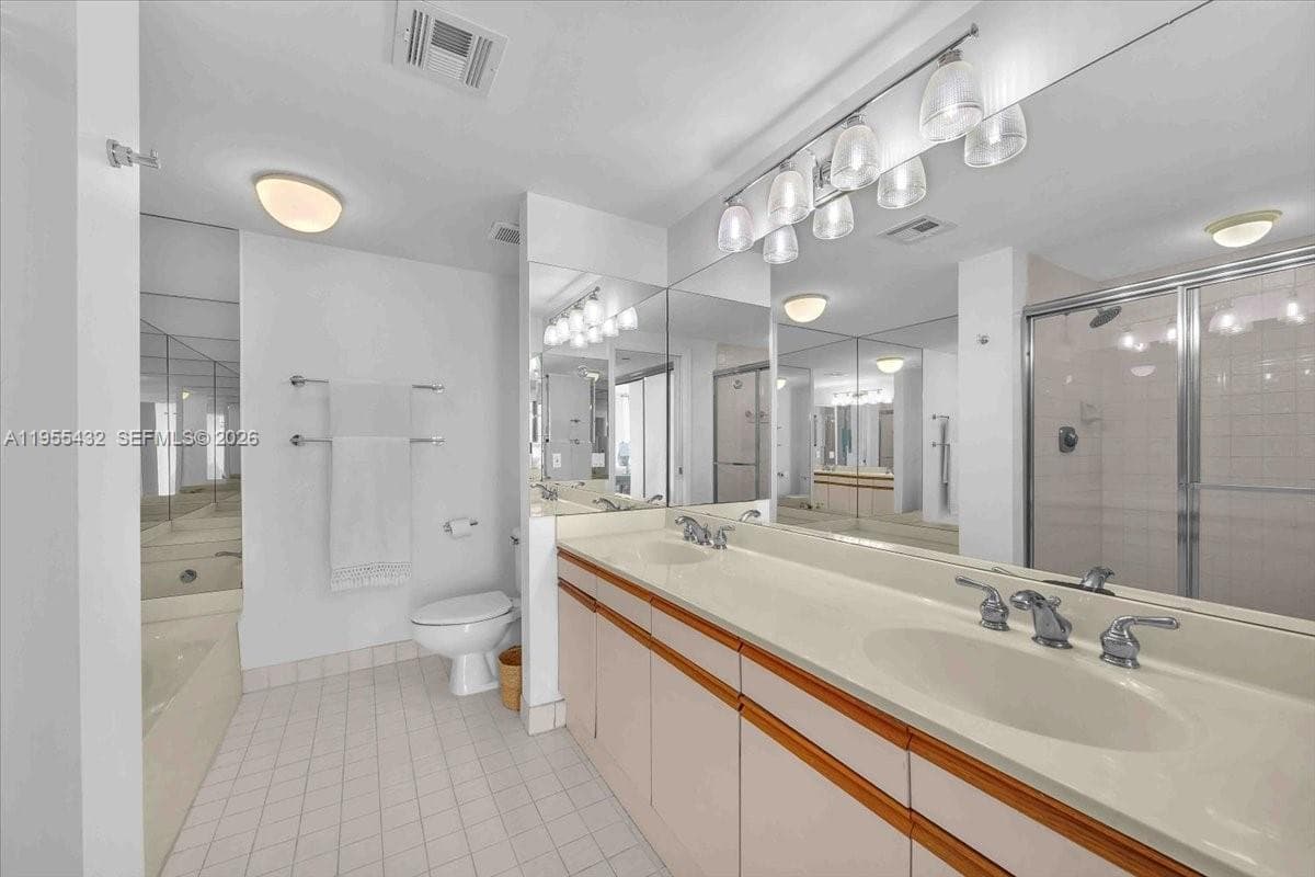 3610 Yacht Club Dr 1001 photo 20