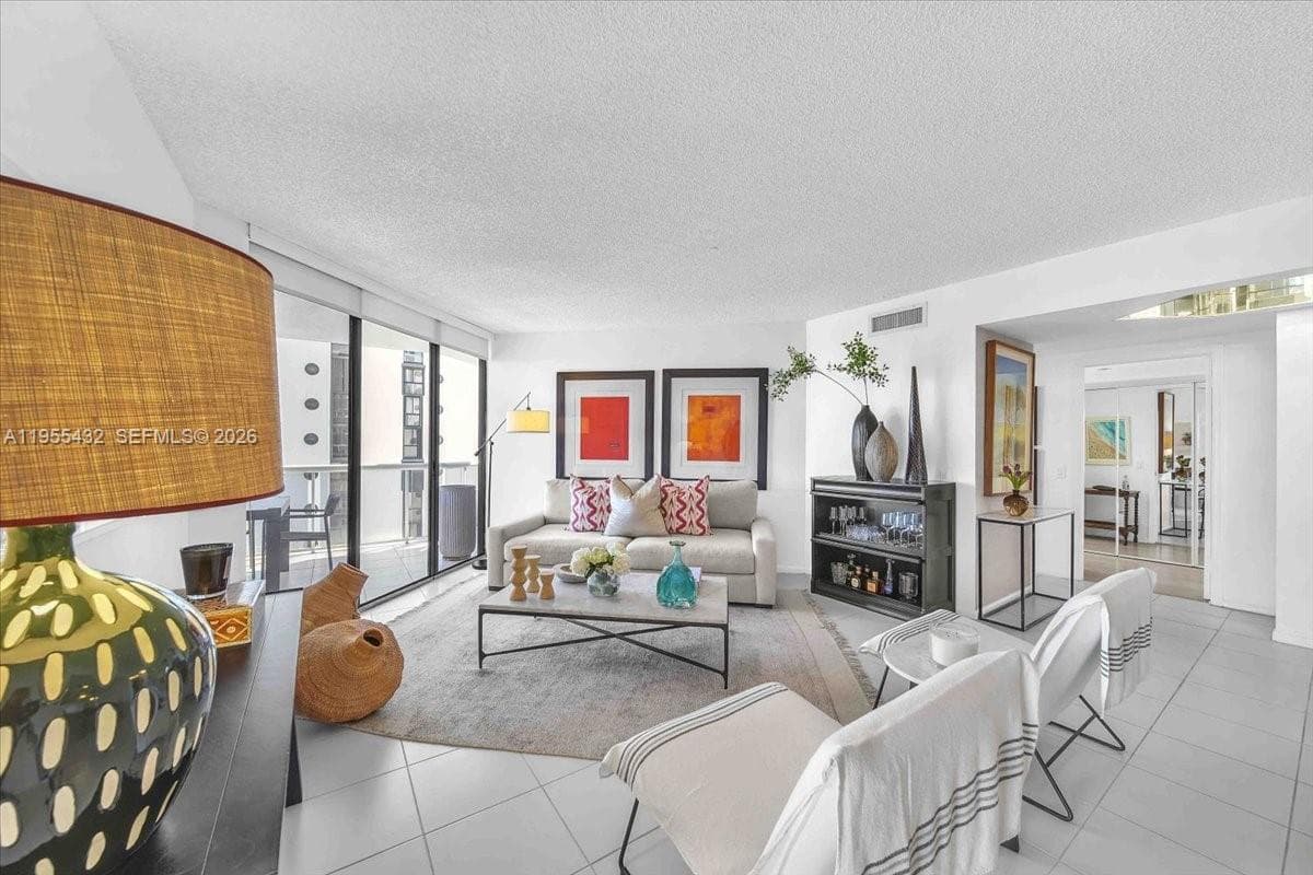 3610 Yacht Club Dr 1001 photo 10