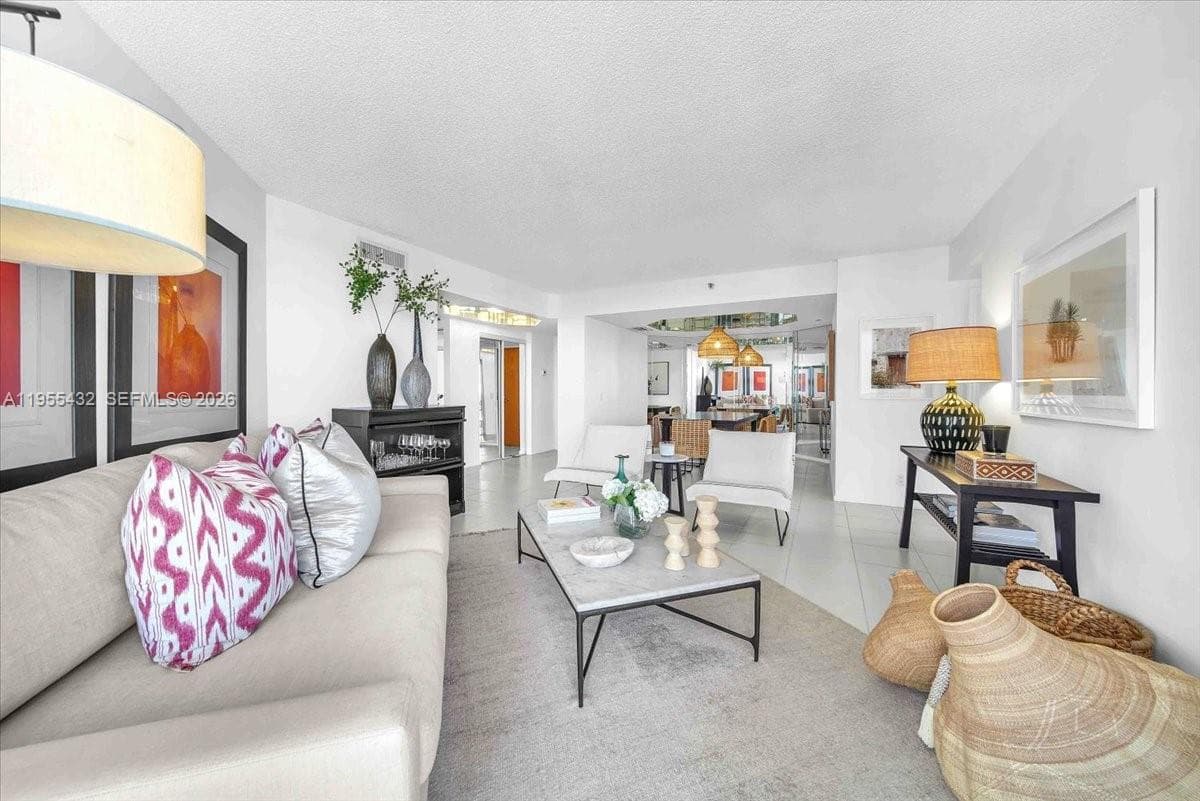 3610 Yacht Club Dr 1001 photo 11