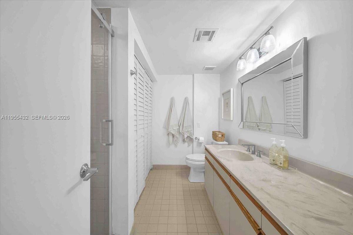 3610 Yacht Club Dr 1001 photo 25