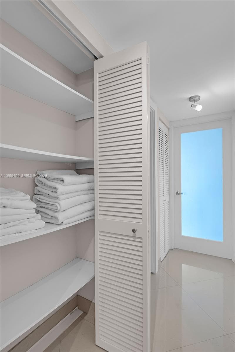 2301 Collins Ave 1006 photo 24