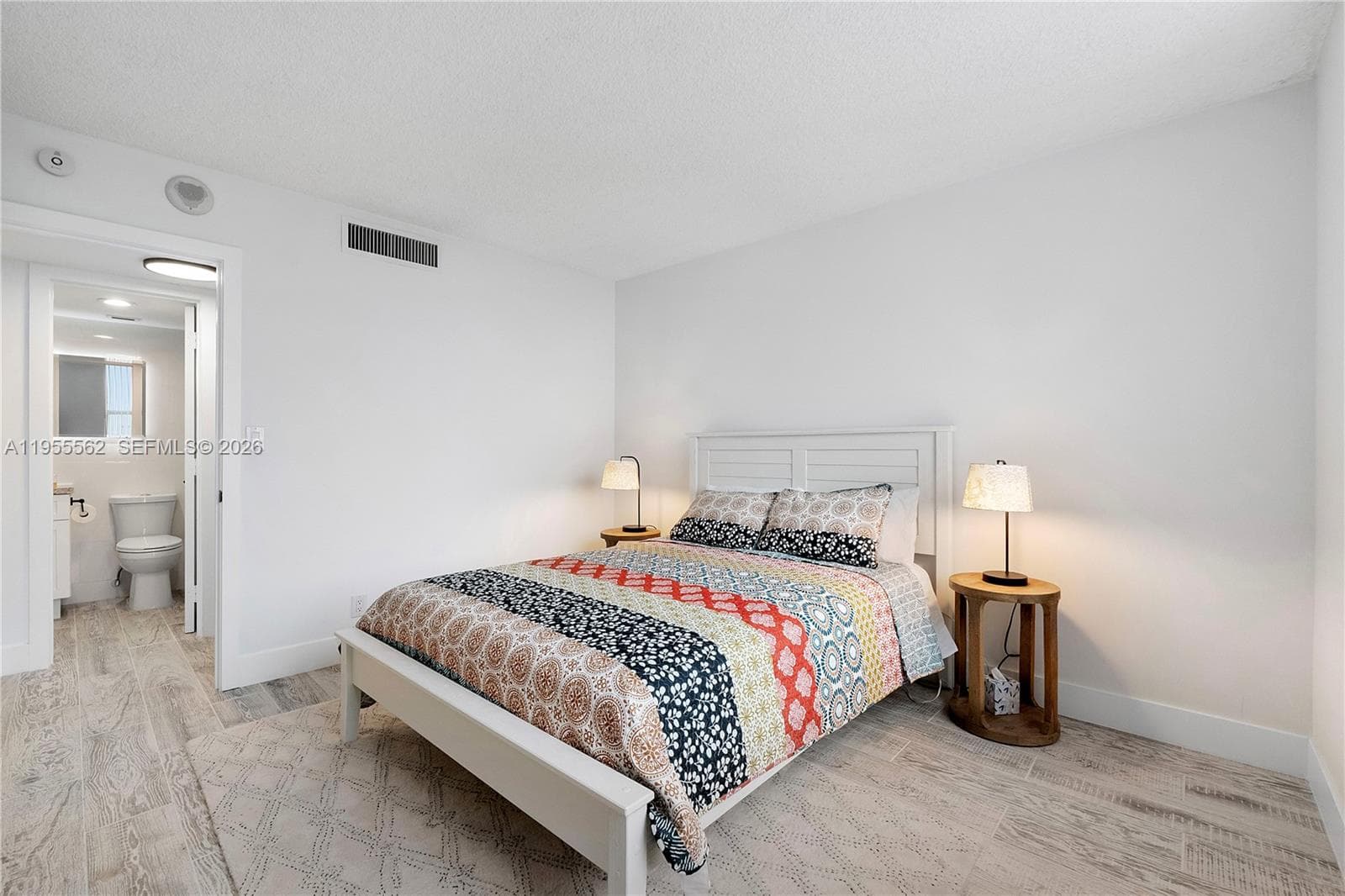 2639 Riverside Dr 806 photo 24