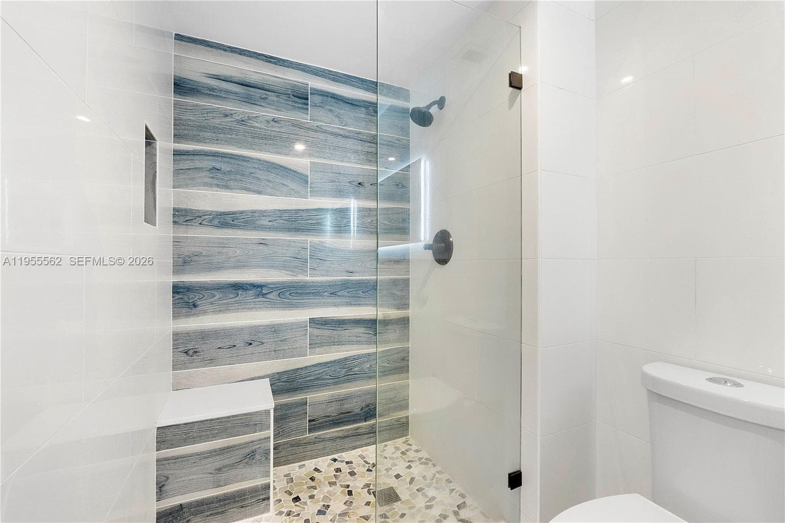 2639 Riverside Dr 806 photo 21