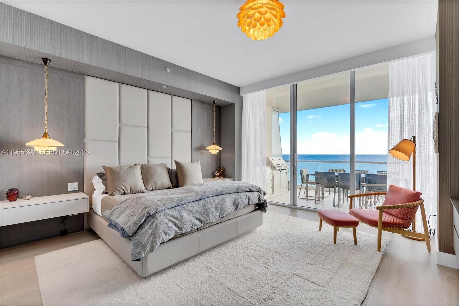 18501 Collins Ave 704 photo 14