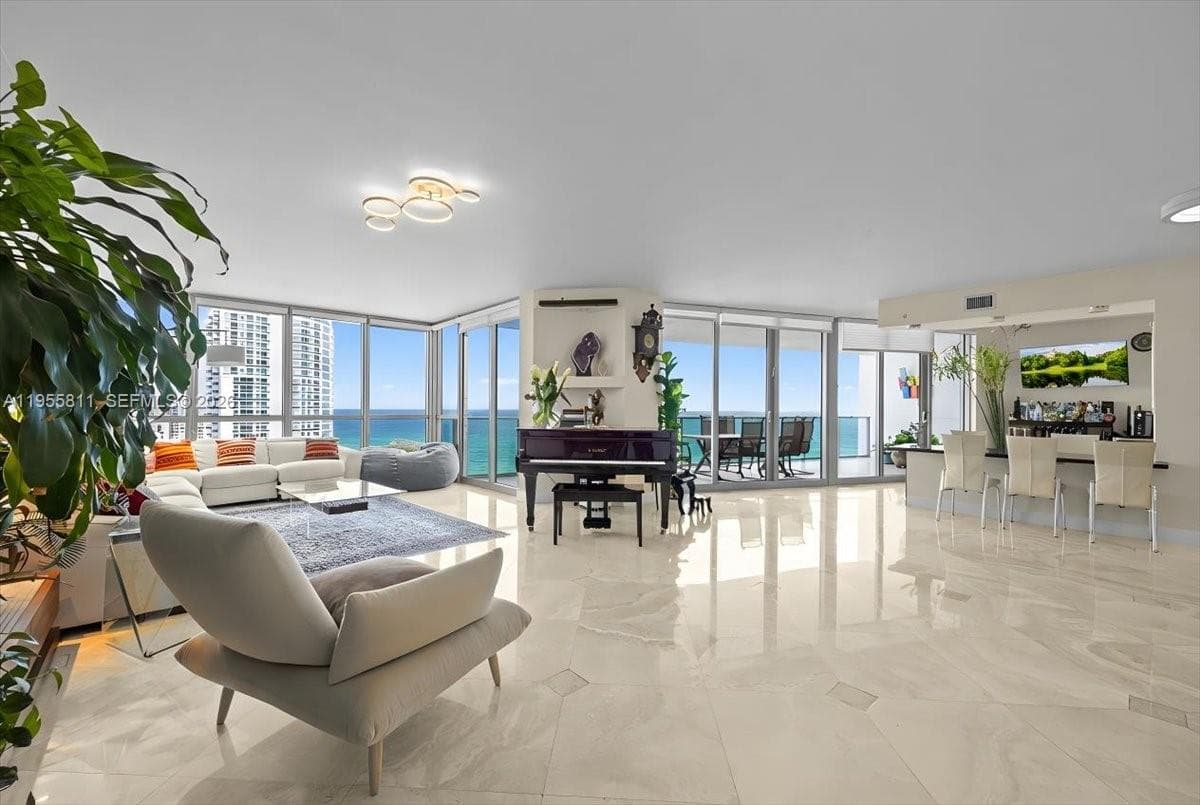 3101 Ocean Dr 3