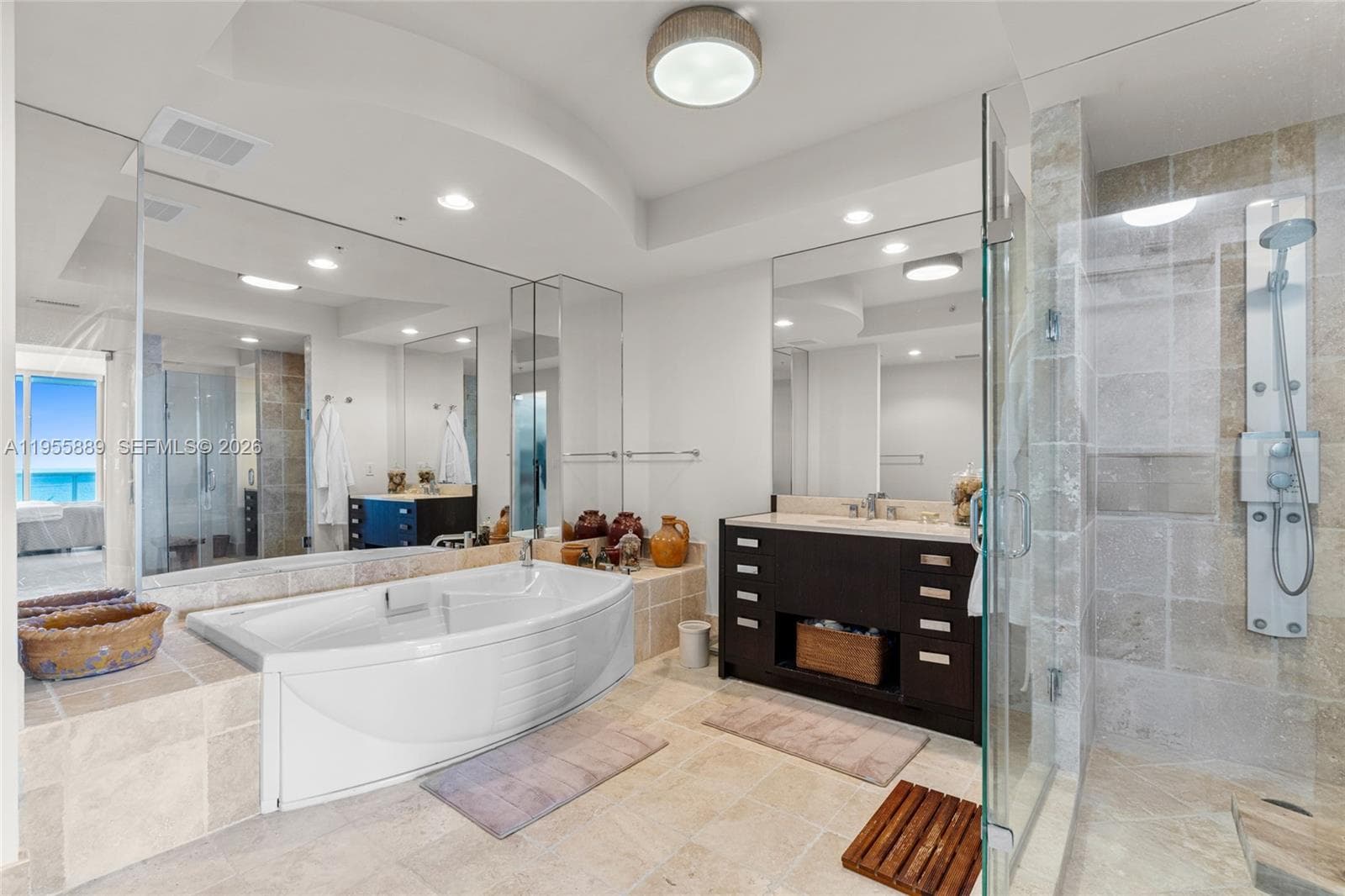18201 Collins Ave 709 photo 23