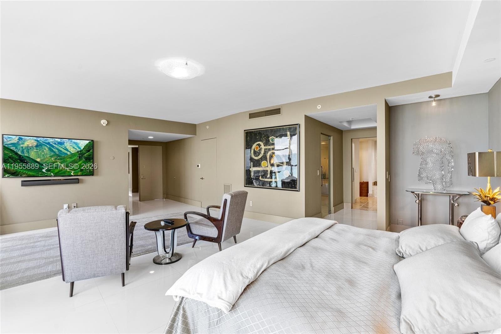 18201 Collins Ave 709 photo 22