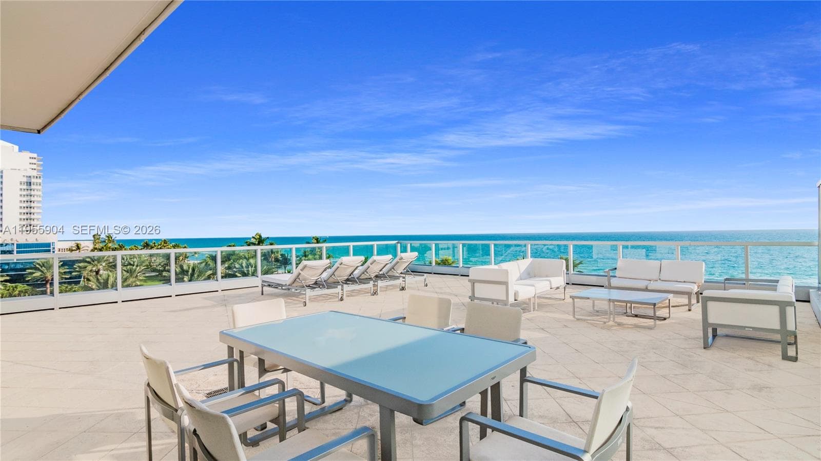 4391 Collins Ave 3