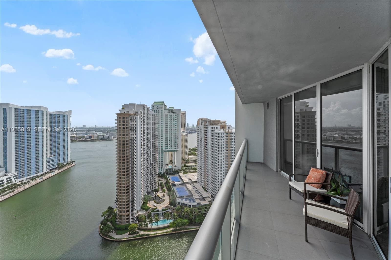 495 Brickell Ave 3208 photo 1