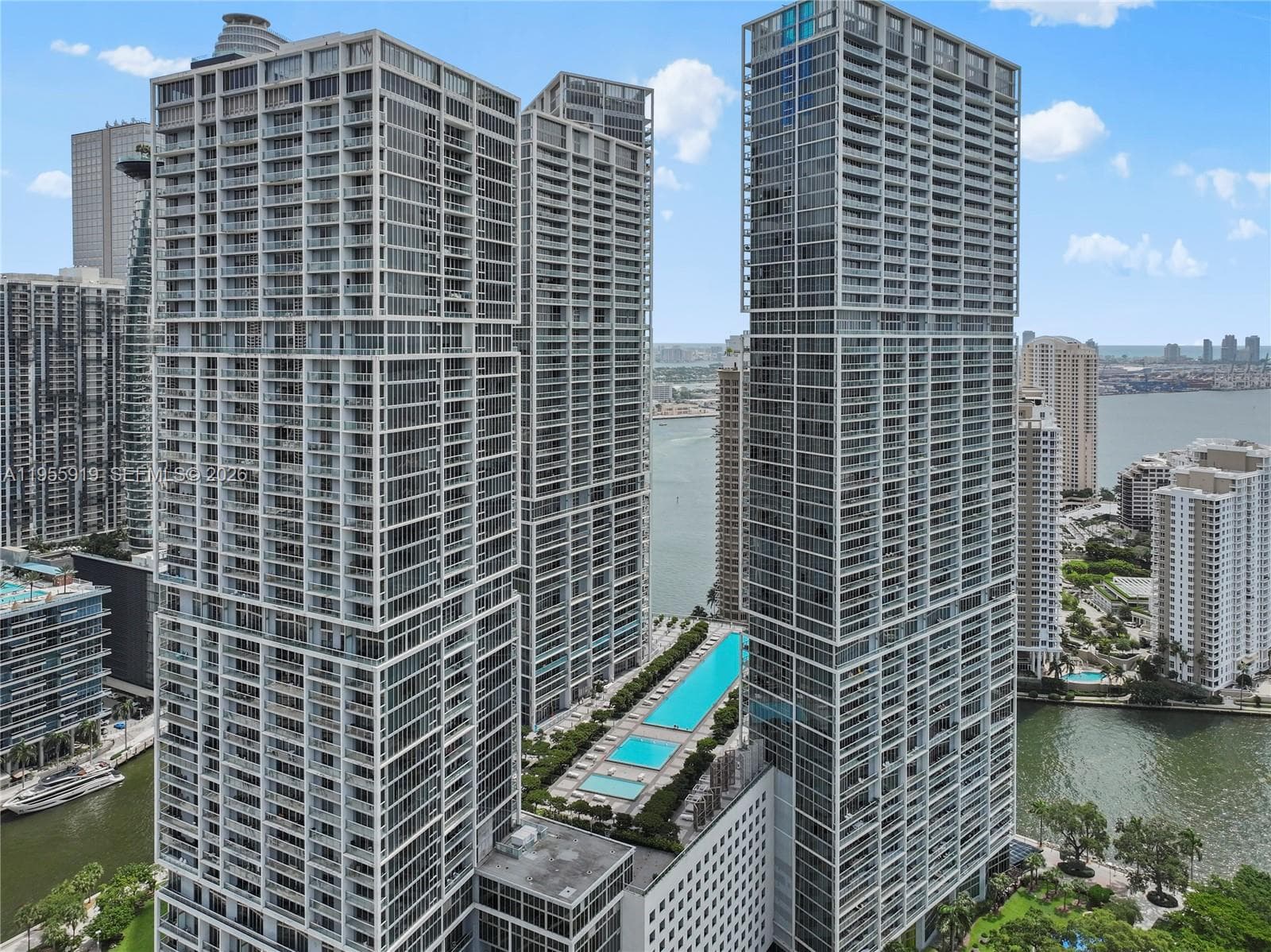 495 Brickell Ave 3208 photo 14