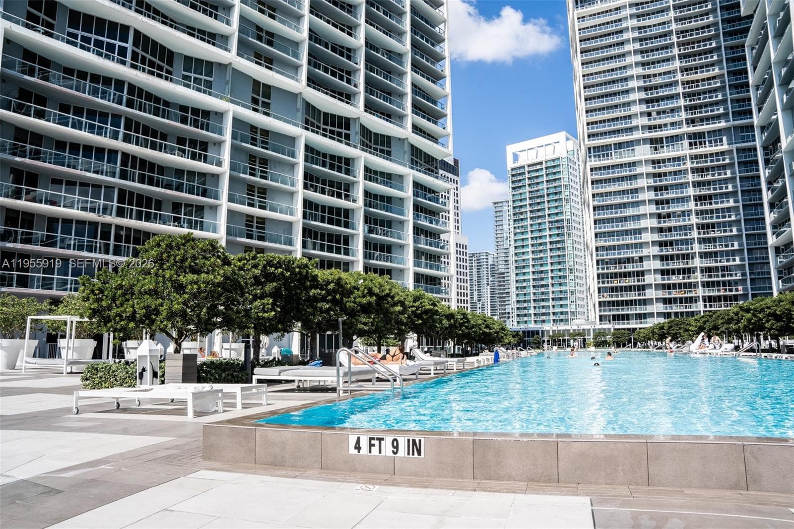495 Brickell Ave 3208 photo 19