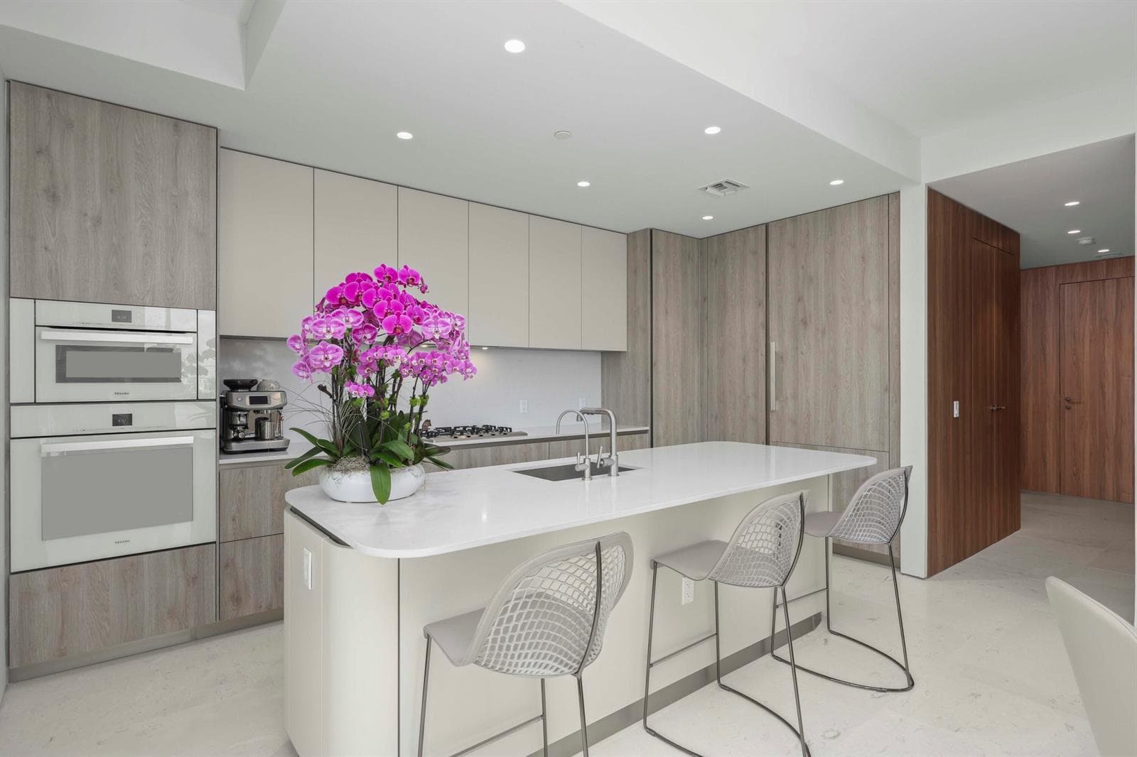 200 Arkona Court #1002 5