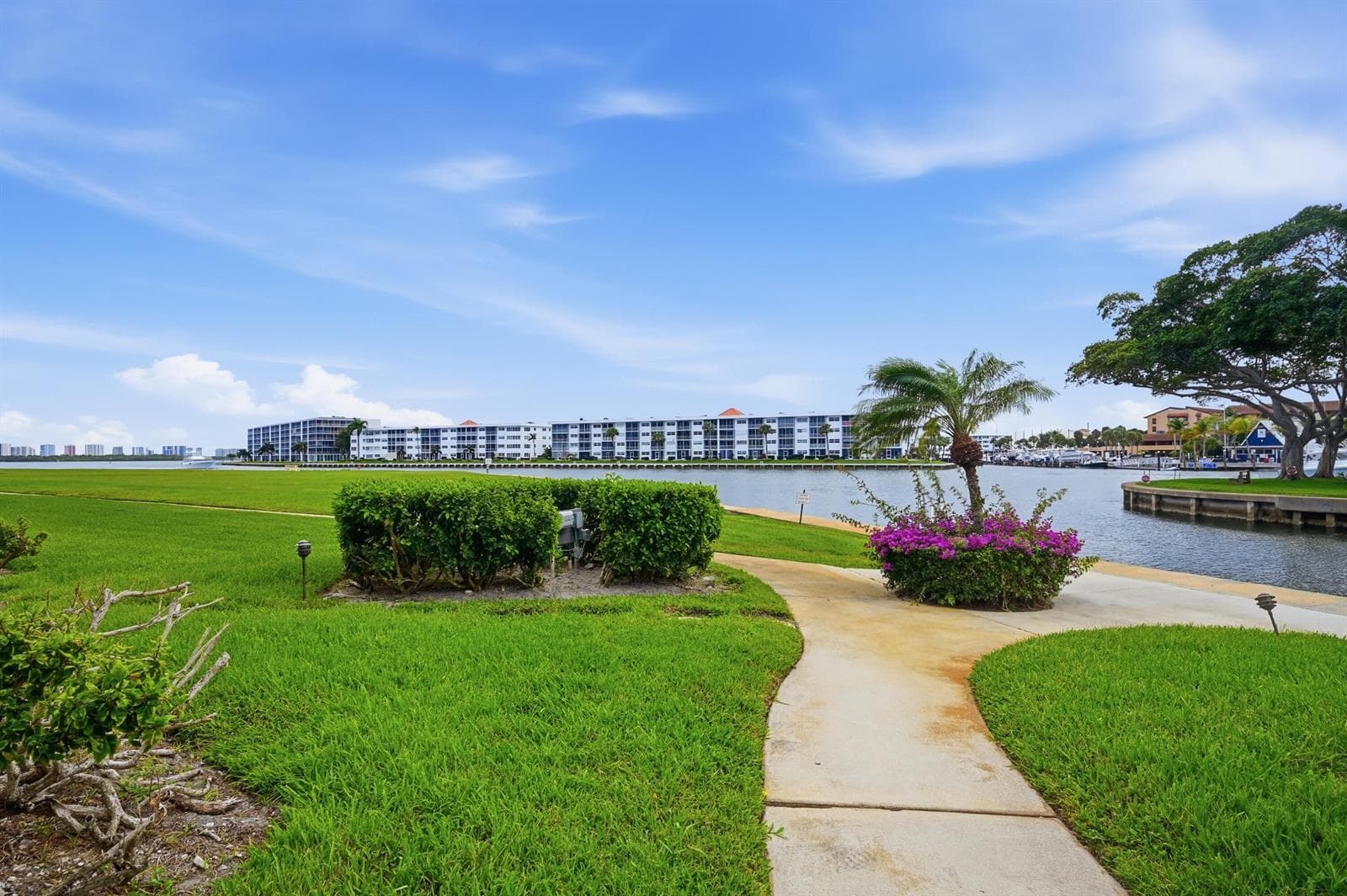 1109 E Marine Way E #L1l + Boat Slip #55 3
