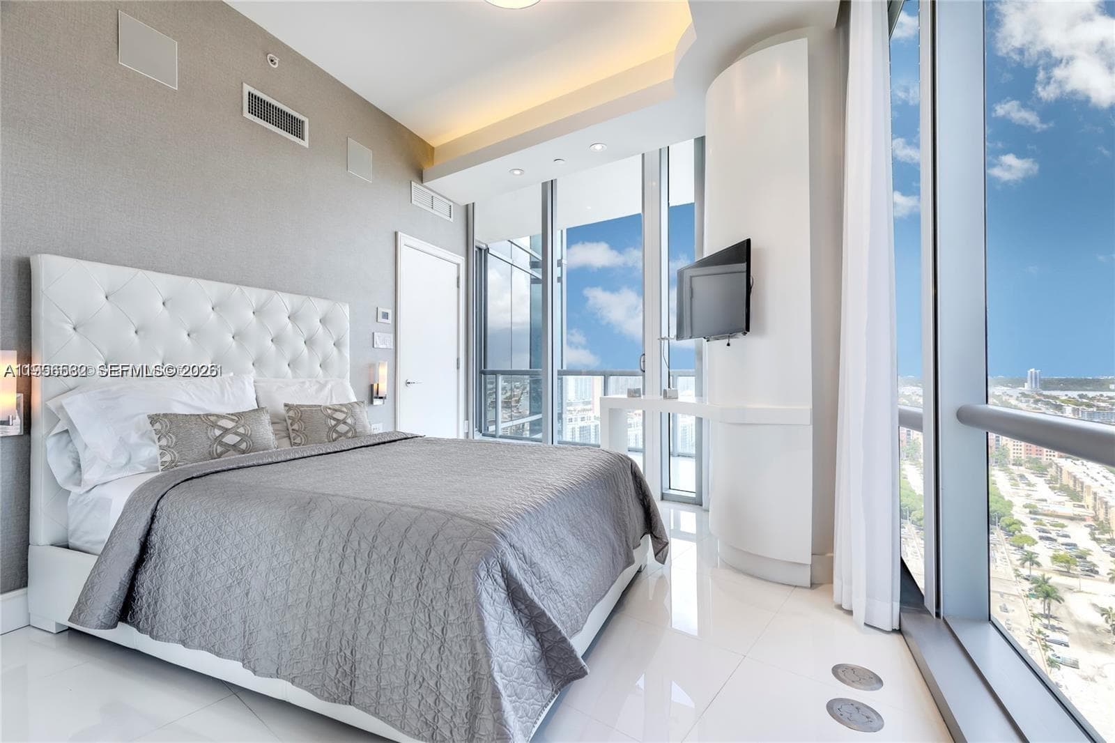 17121 Collins Ave 2608 photo 23