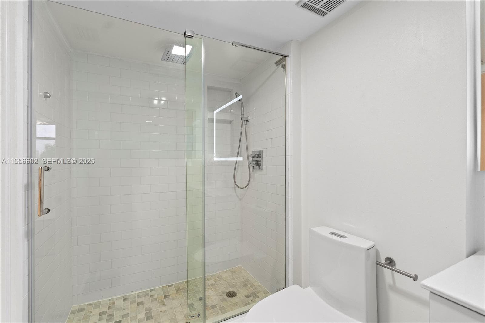 3440 NE 192nd St 5P-A photo 18