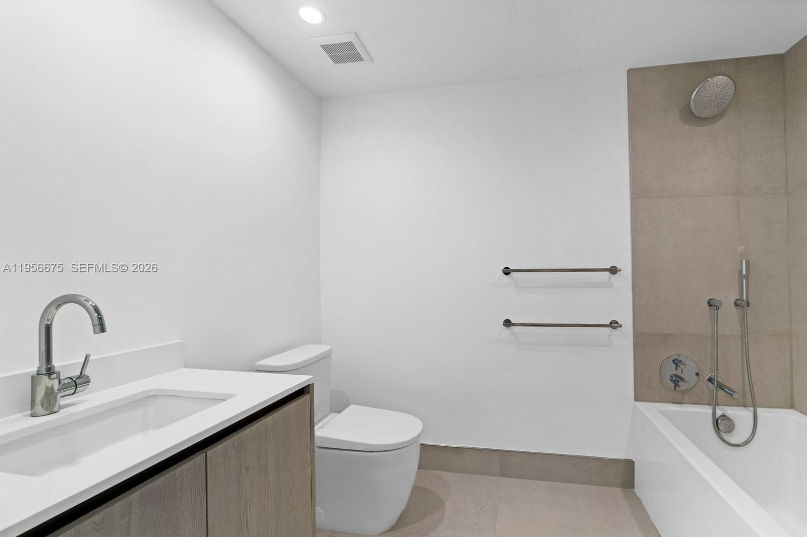 9221 E Bay Harbor Drive 412 photo 17