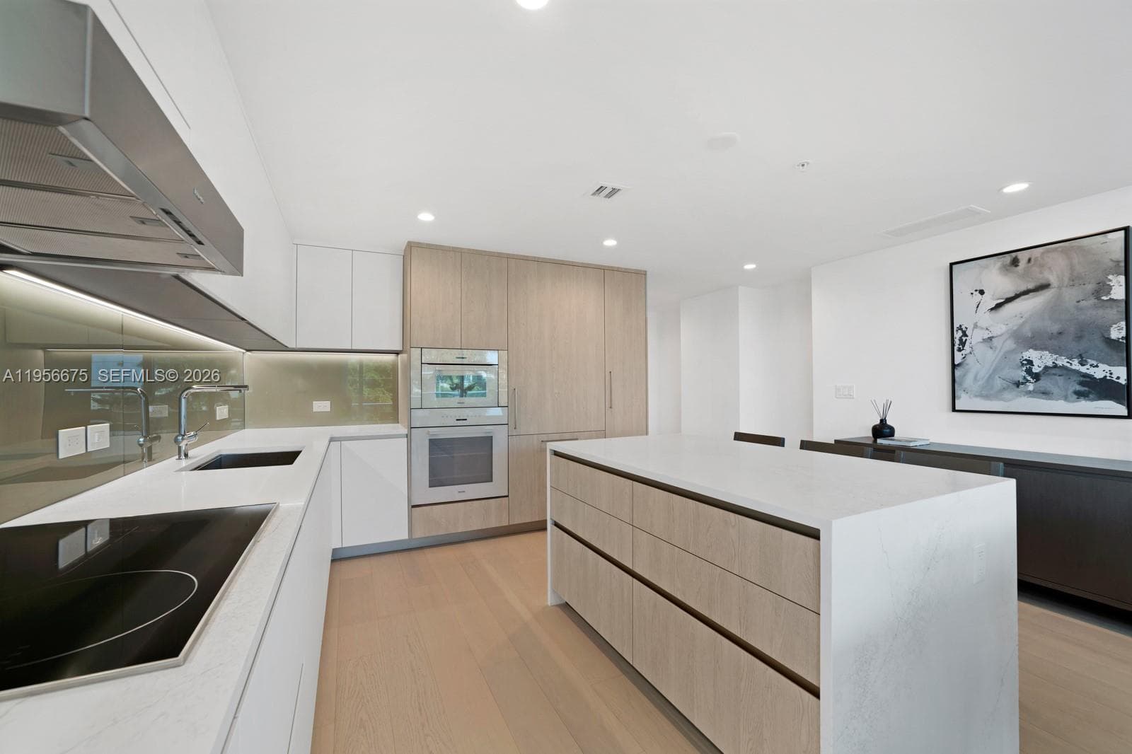 9221 E Bay Harbor Drive #412 5