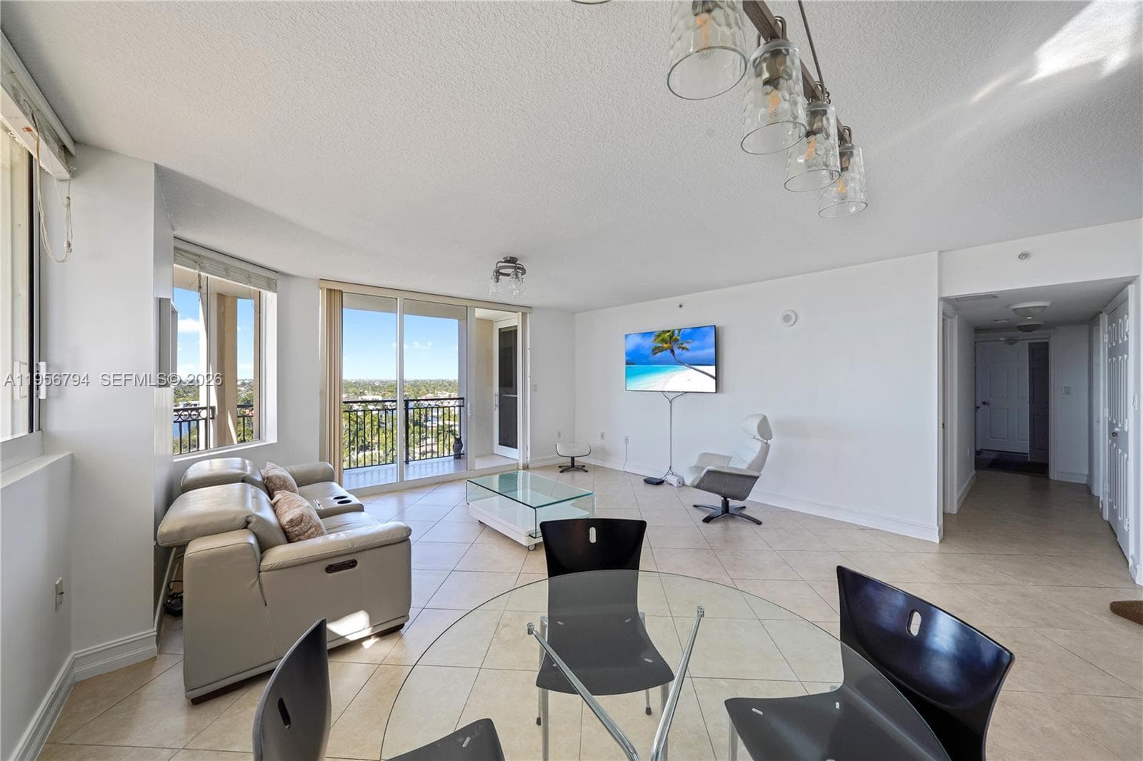 2001 Ocean Blvd 4