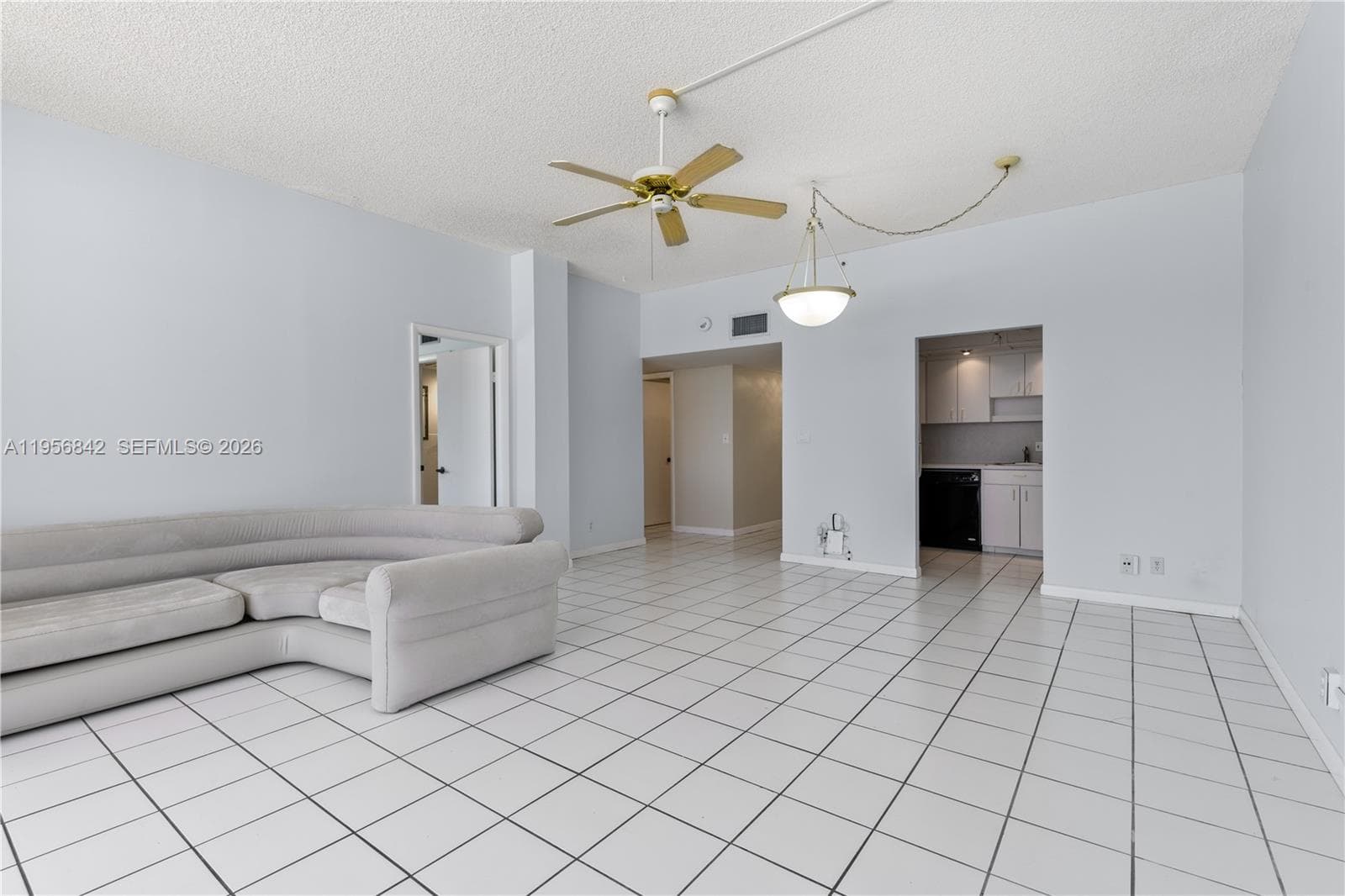 2000 Coco Plum Dr 106 photo 7