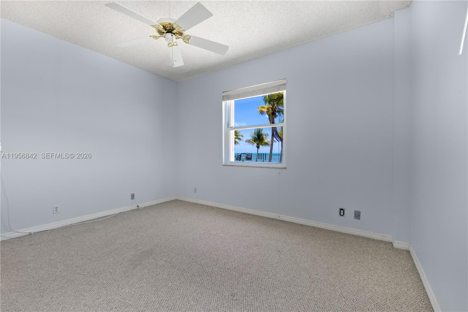 2000 Coco Plum Dr 4