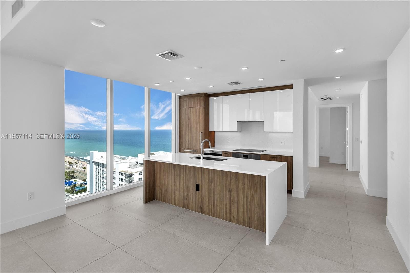 151 SEABREEZE BLVD 5