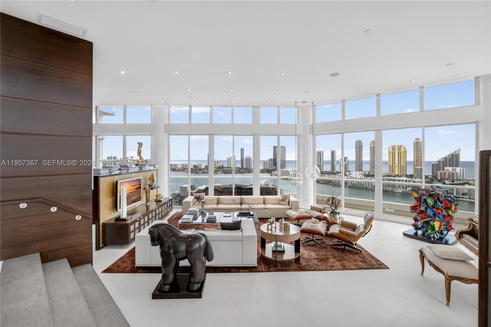 2600 Island Blvd 1